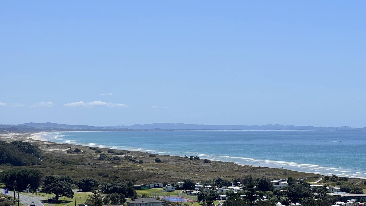 Waipu Cove House | Waipu Cove Beach Bach, stunning ocean views and 5 mins walk to the beach