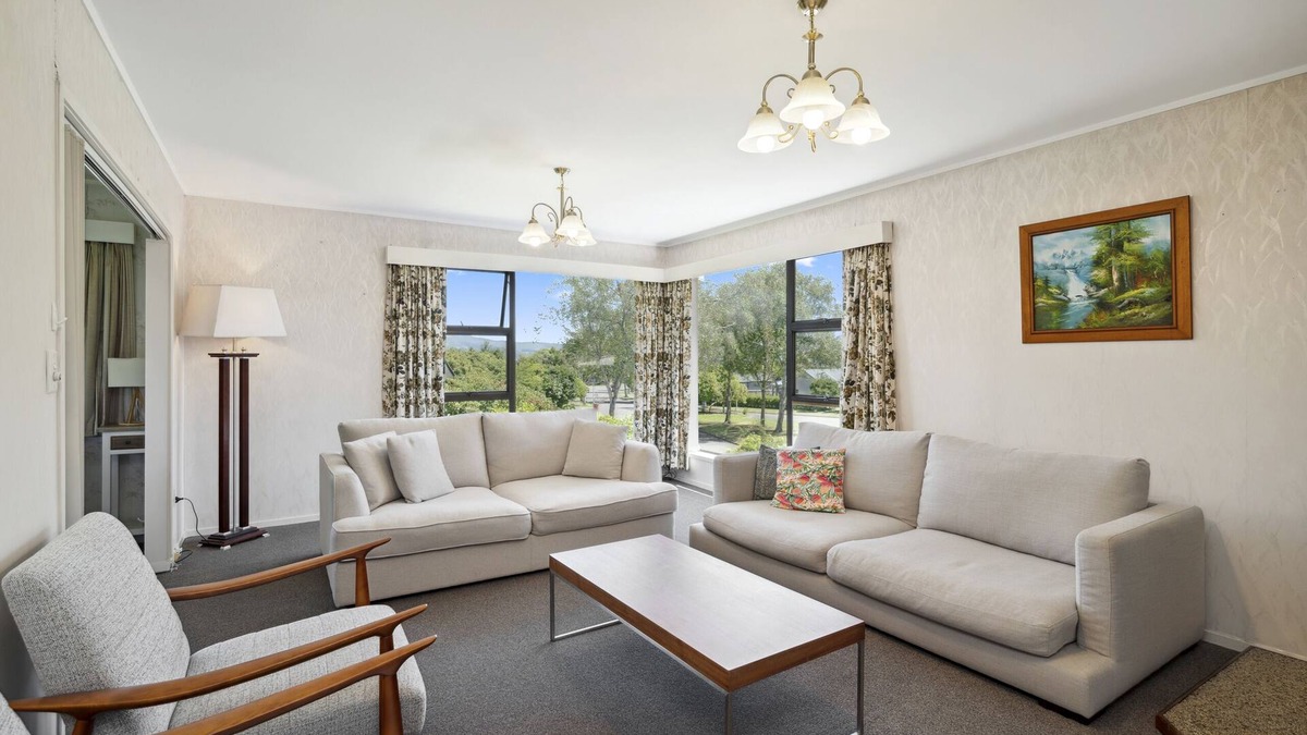 Lynmore House | Waitawa Bach - Rotorua Holiday Home