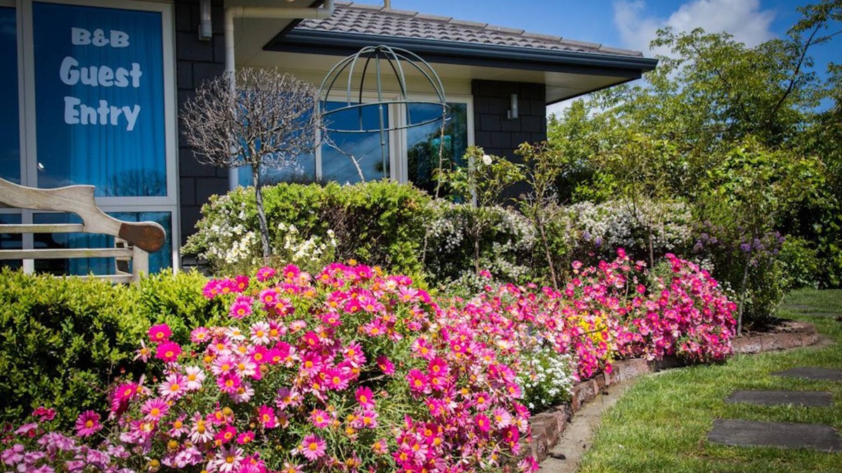 Waitomo Caves Bed & Breakfast | Waitomo Orchard Estate B&B