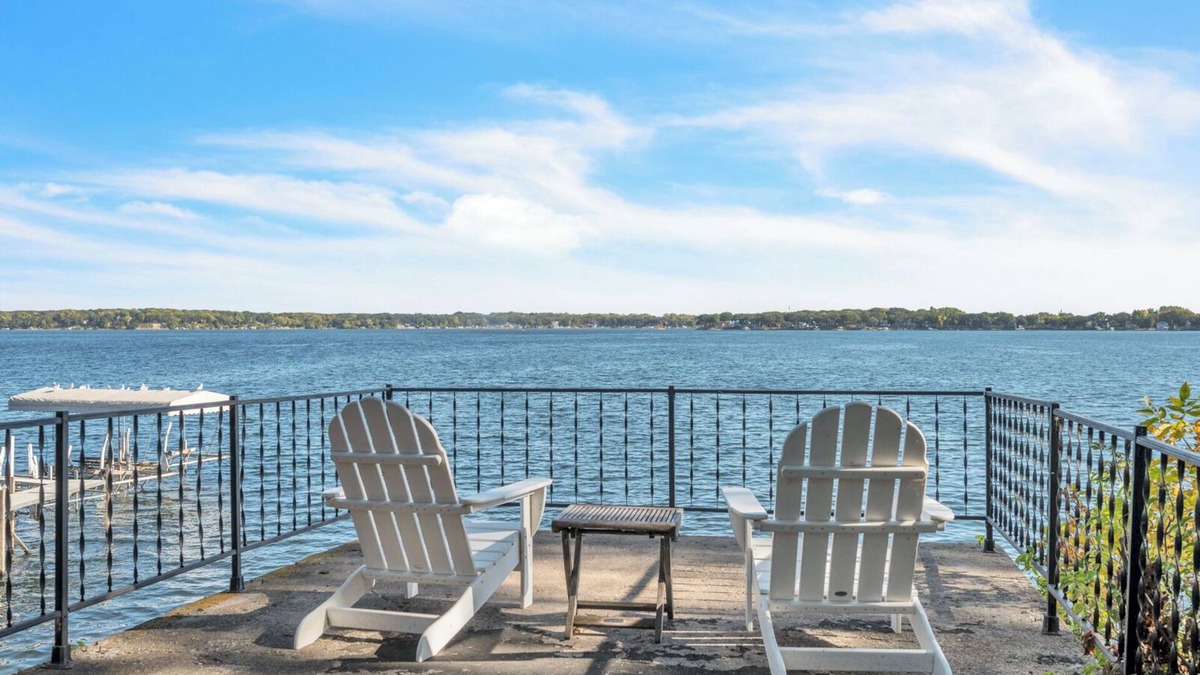 West Okoboji Cabin | Wake up on West Lake. Classic Cabin Retreat! Family Friendly with your own dock.