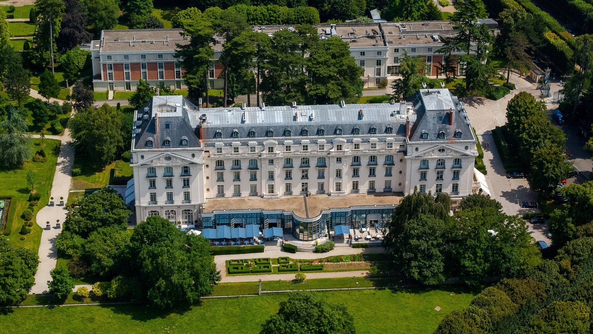 Notre-Dame Resort | Waldorf Astoria Versailles - Trianon Palace