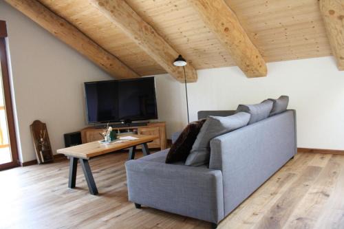 Neuhutten Apartment | Waldzeit Lodge - Ferienwohnung Eule