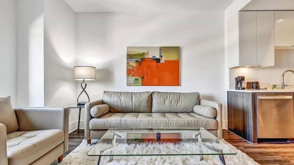 Garden Hills Apartment | Walk 8mins to Buckhead Village| 2BR nr HJ Airport