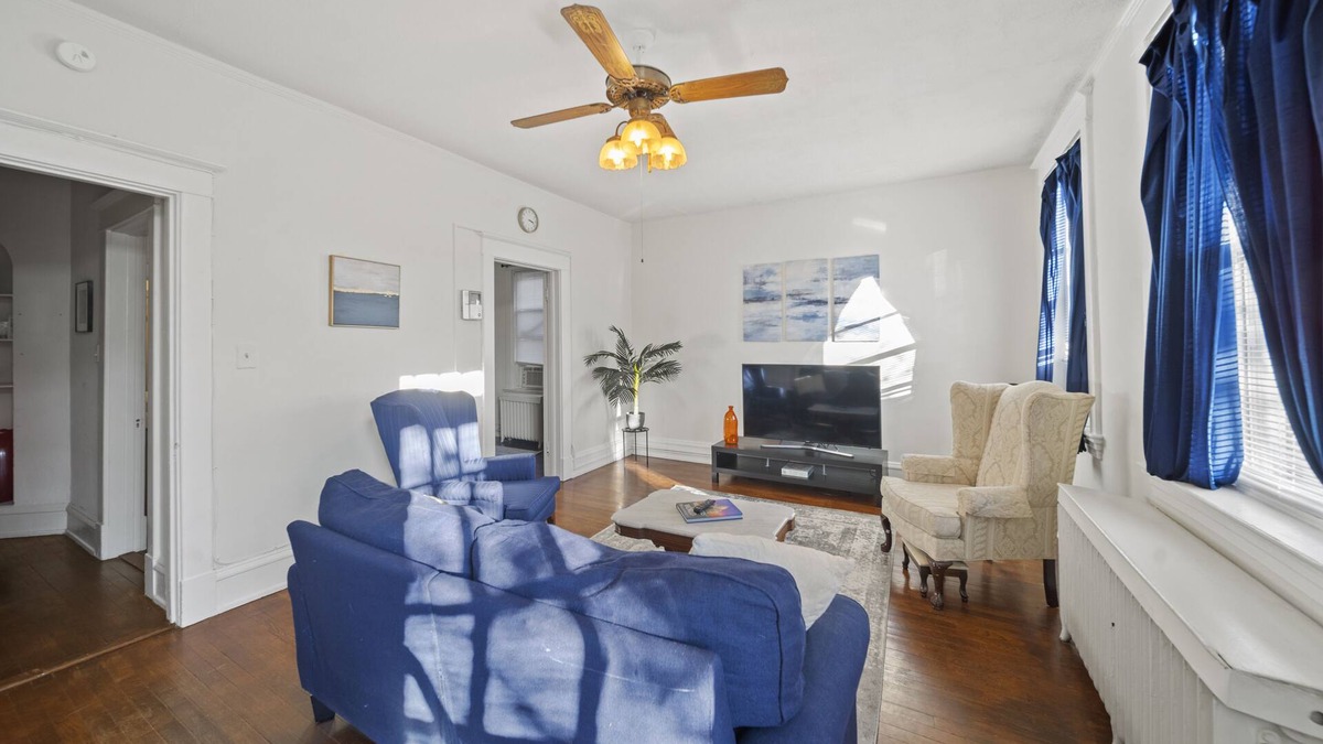 Museum District Condo | Walk Central. Museum district. Scott's Addition. 2BR - King and full bed.