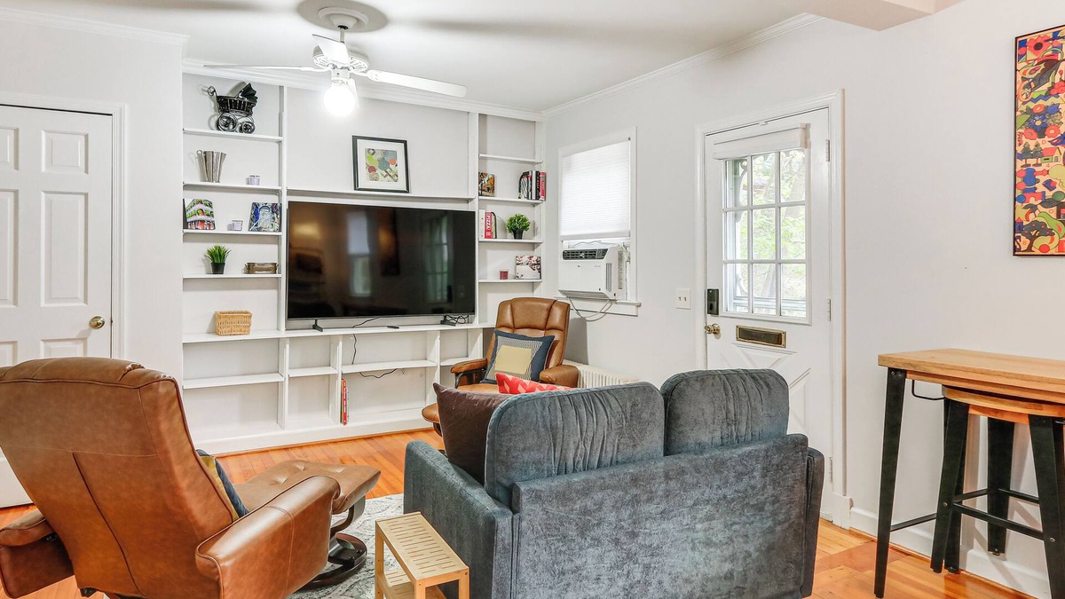 Northwest House | Walk Downtown: Takoma Park Escape w/Large Yard!