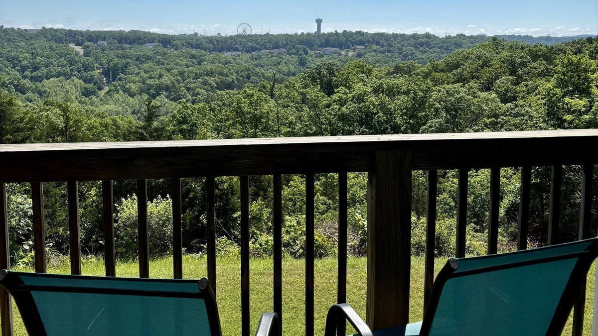 Branson Condo | Walk-In Level Close to SDC and Table Rock Lake Family Friendly Condo in Branson