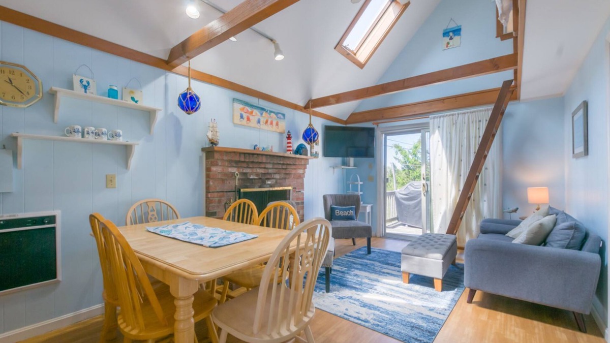 Sandwich Cottage | Walk over the hill to Private Association Beach