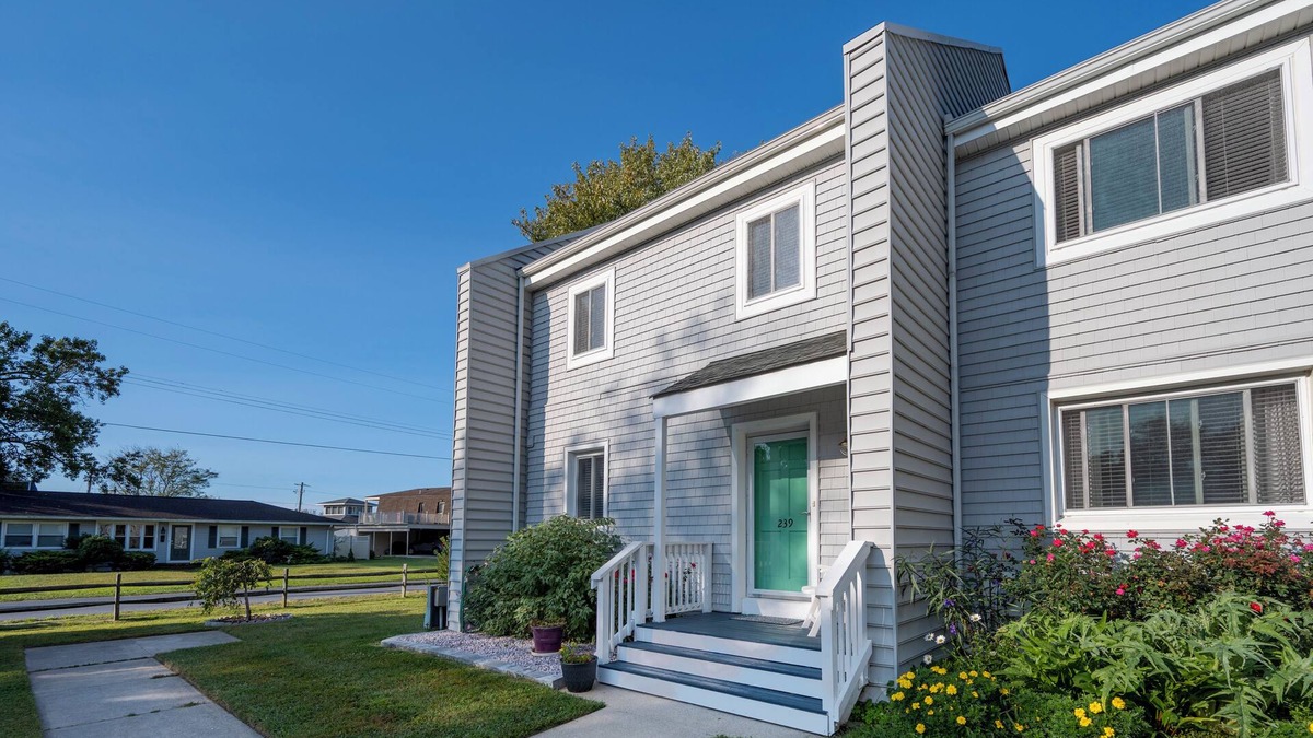 Seabreeze House | WALK TO BEACH! 239 Treetops, Dewey Beach, DE