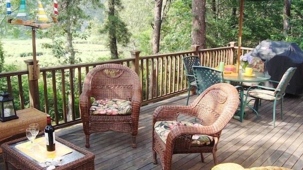 West Chatham House | Walk to Beach, AC, WiFi, Private, Fire pit, Dogs Welcome