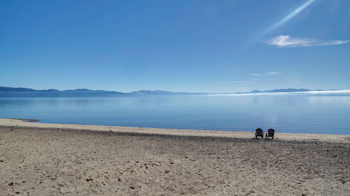 Tahoe Vista Cabin | Walk to Beach: Mourelatos Lakeshore Resort Condo!