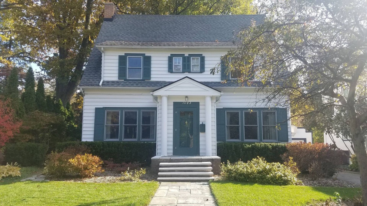 North Burns Park House | Walk to Big House AND campus from charming neighborhood