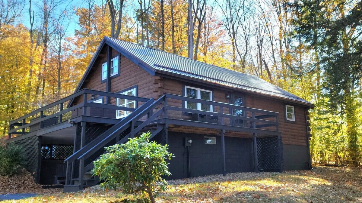 DuBois Cabin | WALK TO BIMINI BEACH! 5 Bedrooms/3 Baths/Sleeps 10