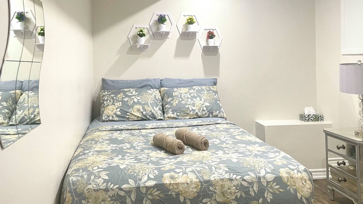 Bramalea House | Walk to Bramalea: Cozy One-BedRoom, Private Access