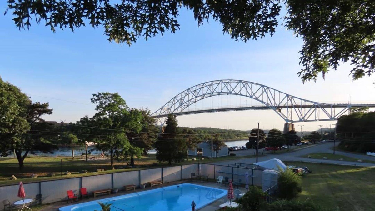 Sagamore Beach House | Walk to Cape Cod Canal with Private Association Pool