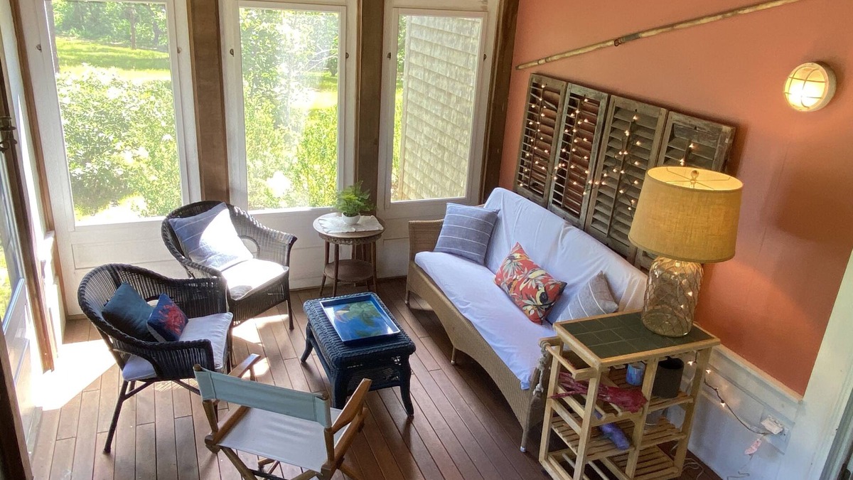 Edgartown House | WALK to Cape Pogue Bay, Blackbird Café & enjoy our private, spacious property.
