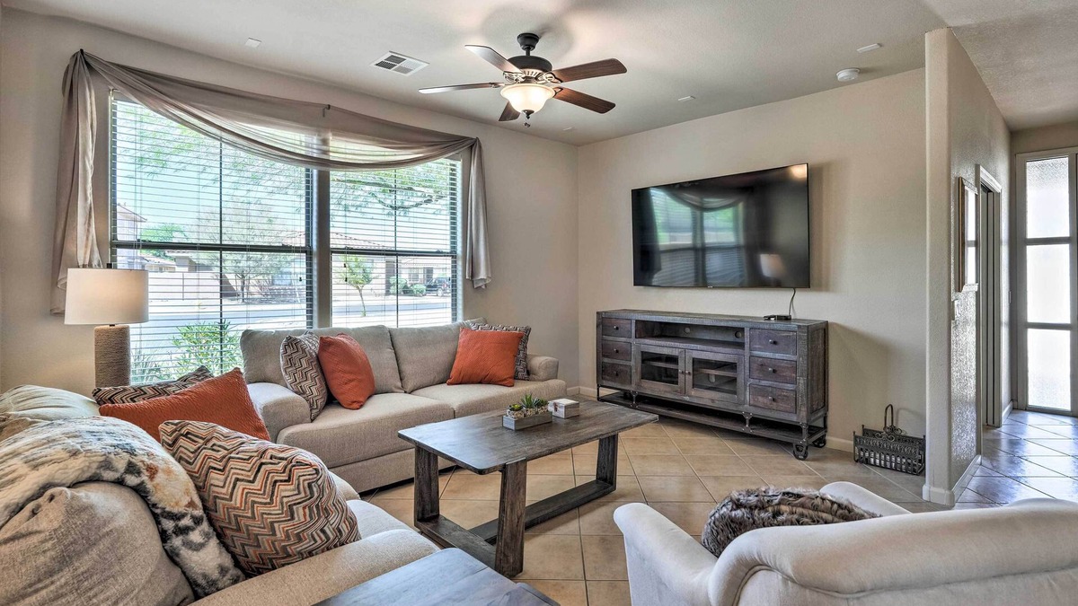 Palm Valley House | Walk to Community Pool: Goodyear Desert Oasis