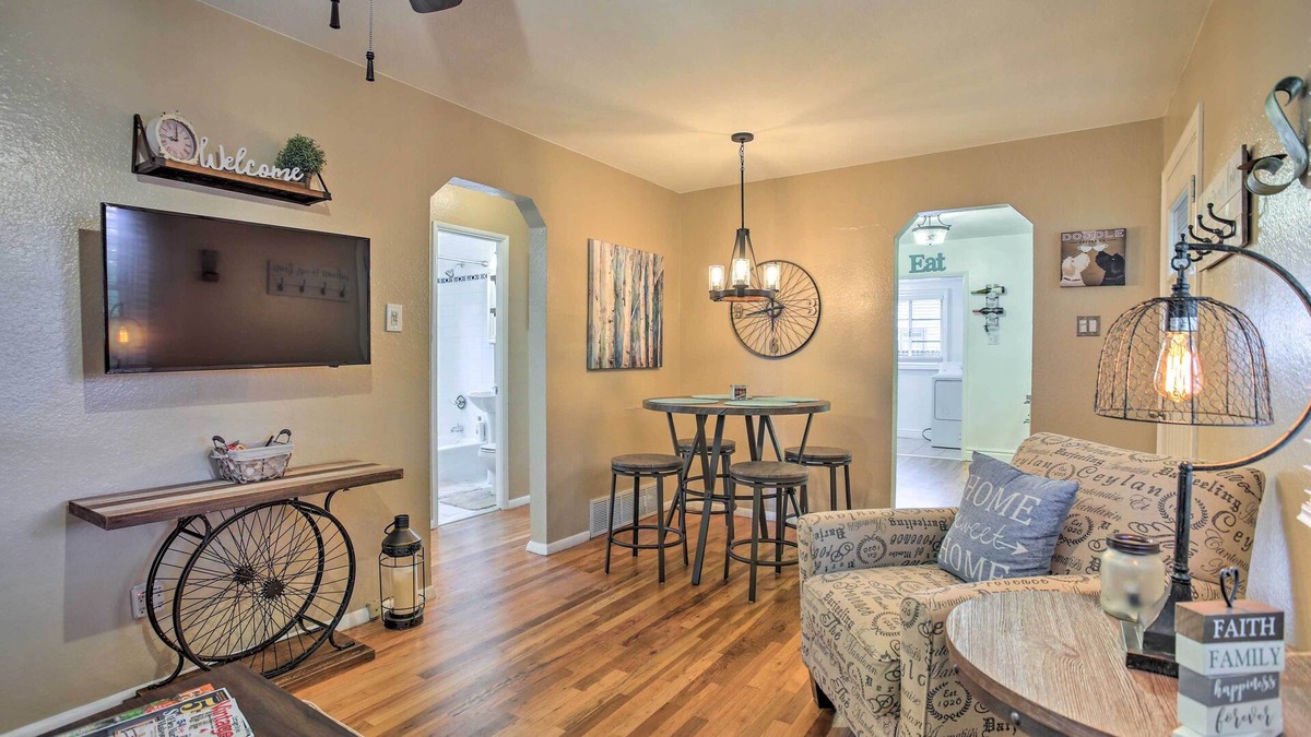 Littleton House | Walk to Dtwn Littleton: Updated Pet-Friendly Home