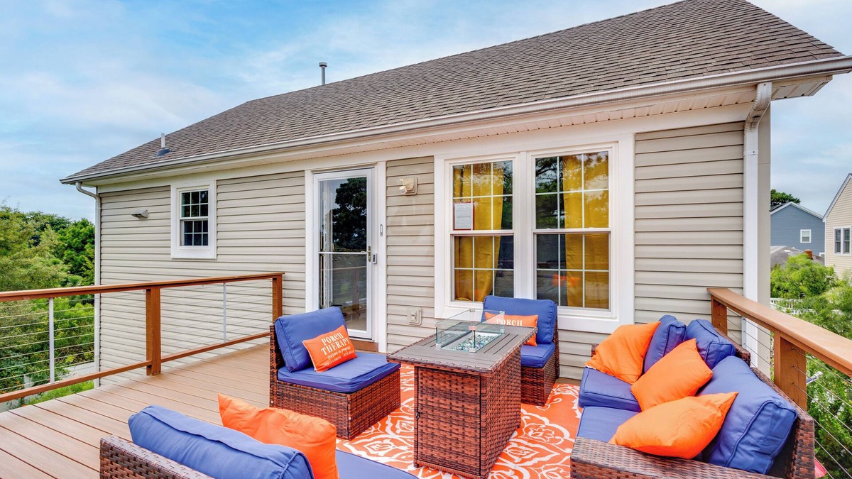 East Ocean View Apartment | Walk to East Beach: Apt w/Outdoor Space