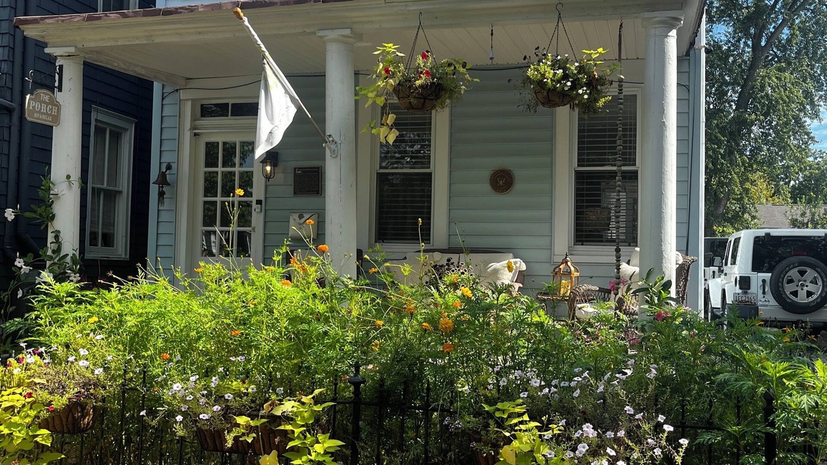 Annapolis Cottage | Walk to Everything - Historic Art’s District