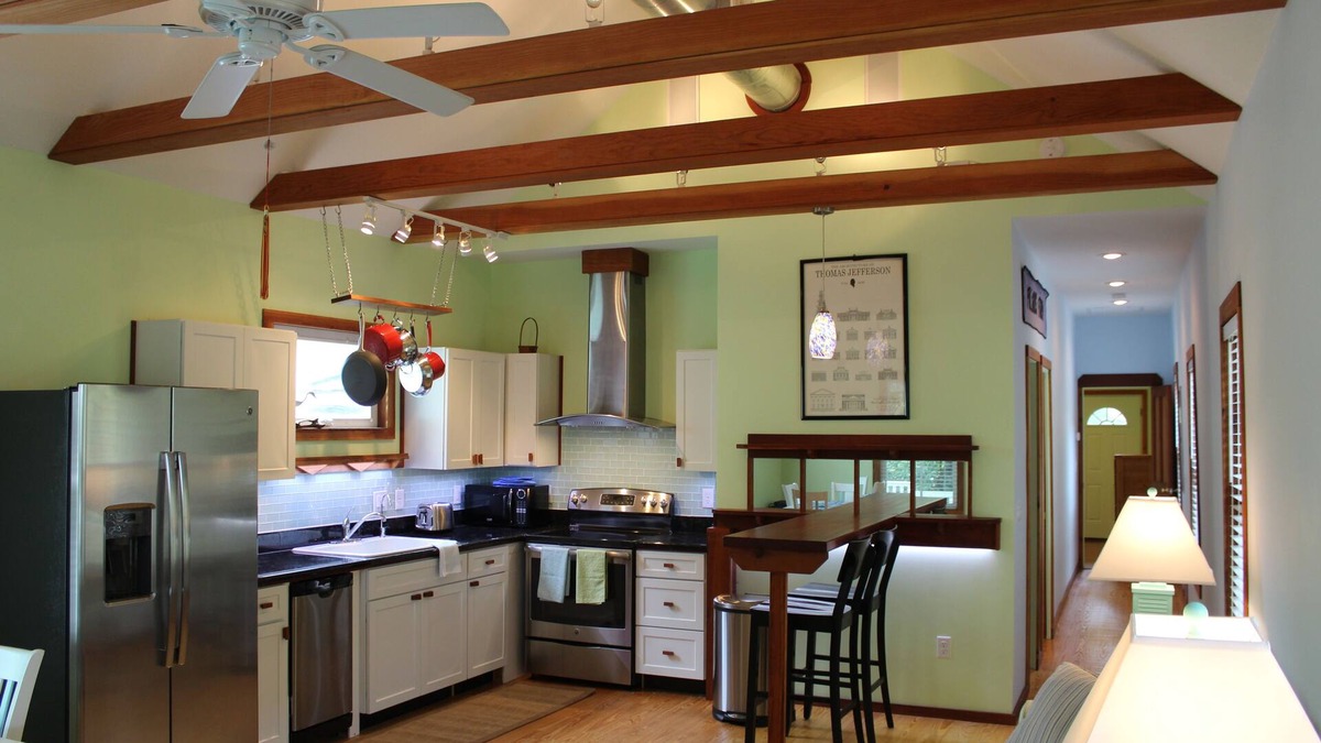 Lincolnville House | Walk to EVERYTHING Downtown within minutes. Shotgun House in Lincolnville.