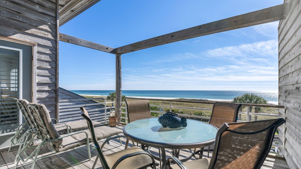 Ono Island Condo | Walk to FloraBama | Beachfront | 2 Pools, 2 Boat Docks w/Slips | My Beach Getaways