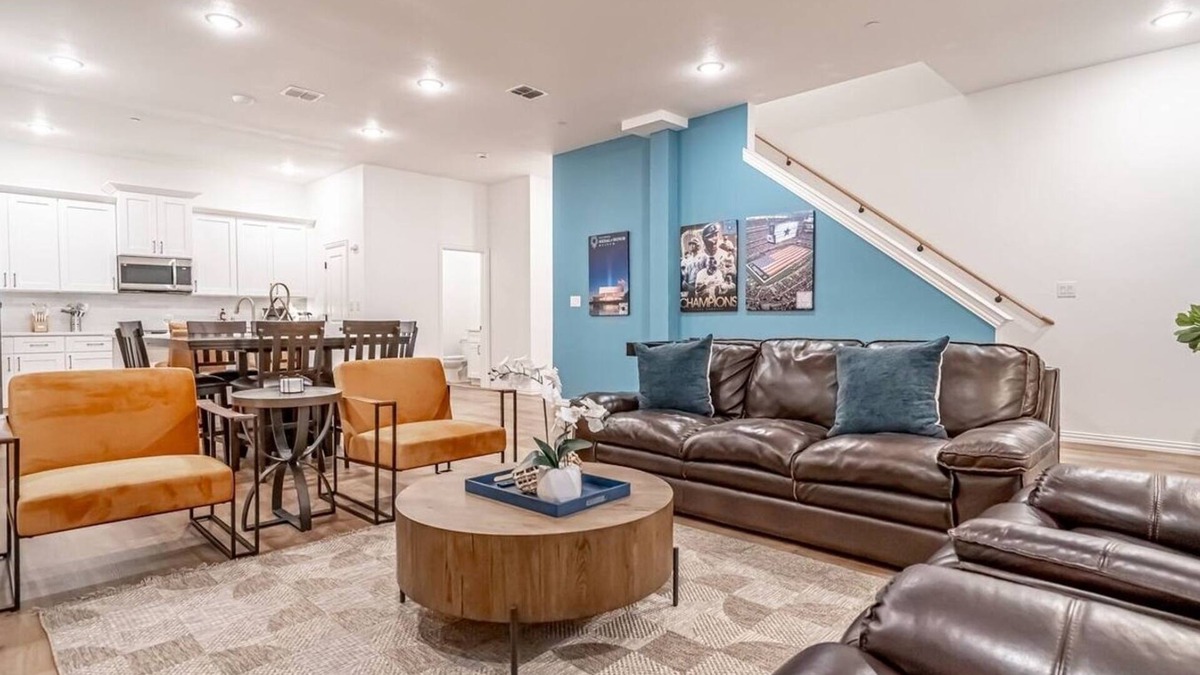 Arlington House | Walk to Globe Life + AT&T |Private Rooftop Lounge
