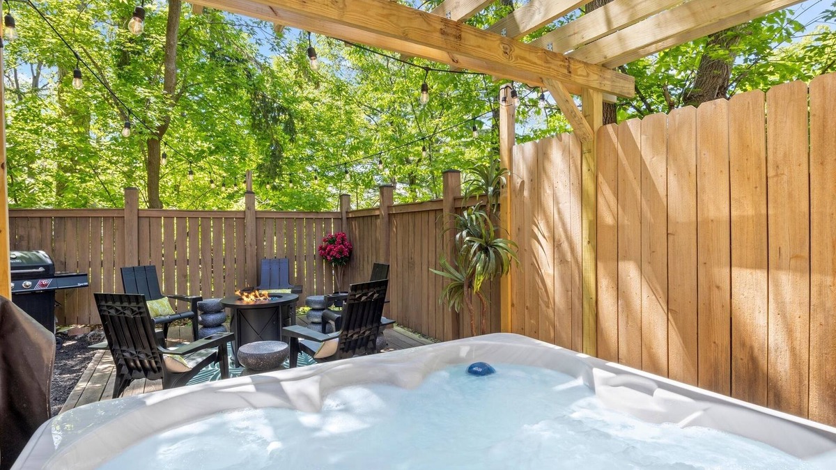 Ithaca House | Walk to Hiking Trails+Bars+Shops