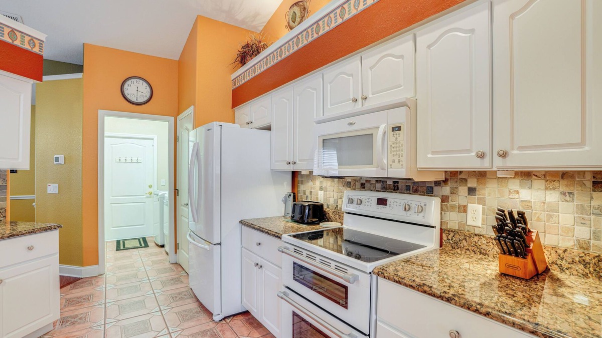 Candler House | Walk to Lake Diamond Golf: Home w/Private Pool!