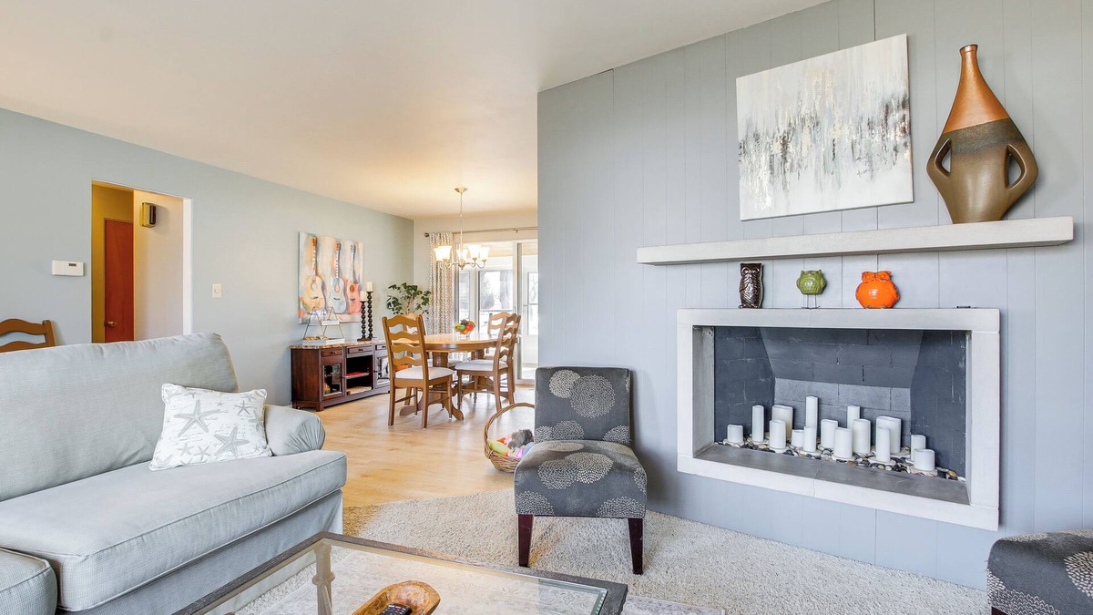 Menasha House | Walk to Lake: Family Getaway w/Yard in Menasha!