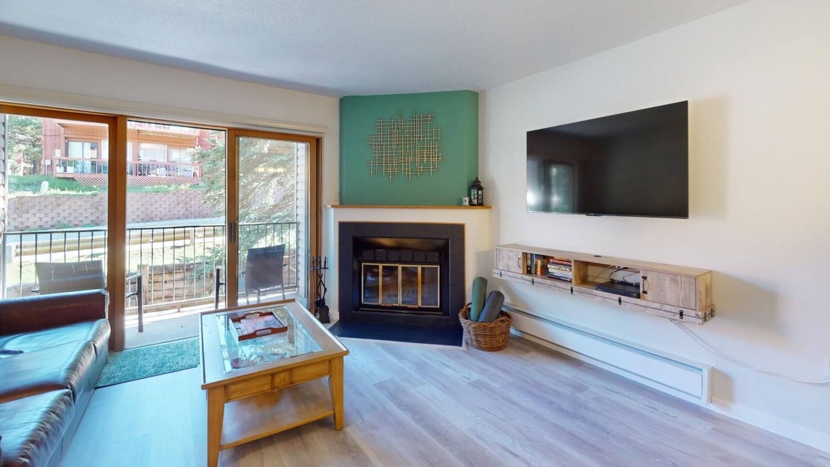 Angel Fire Condo | Walk to Lifts | WiFi | Mountain Spirits 217