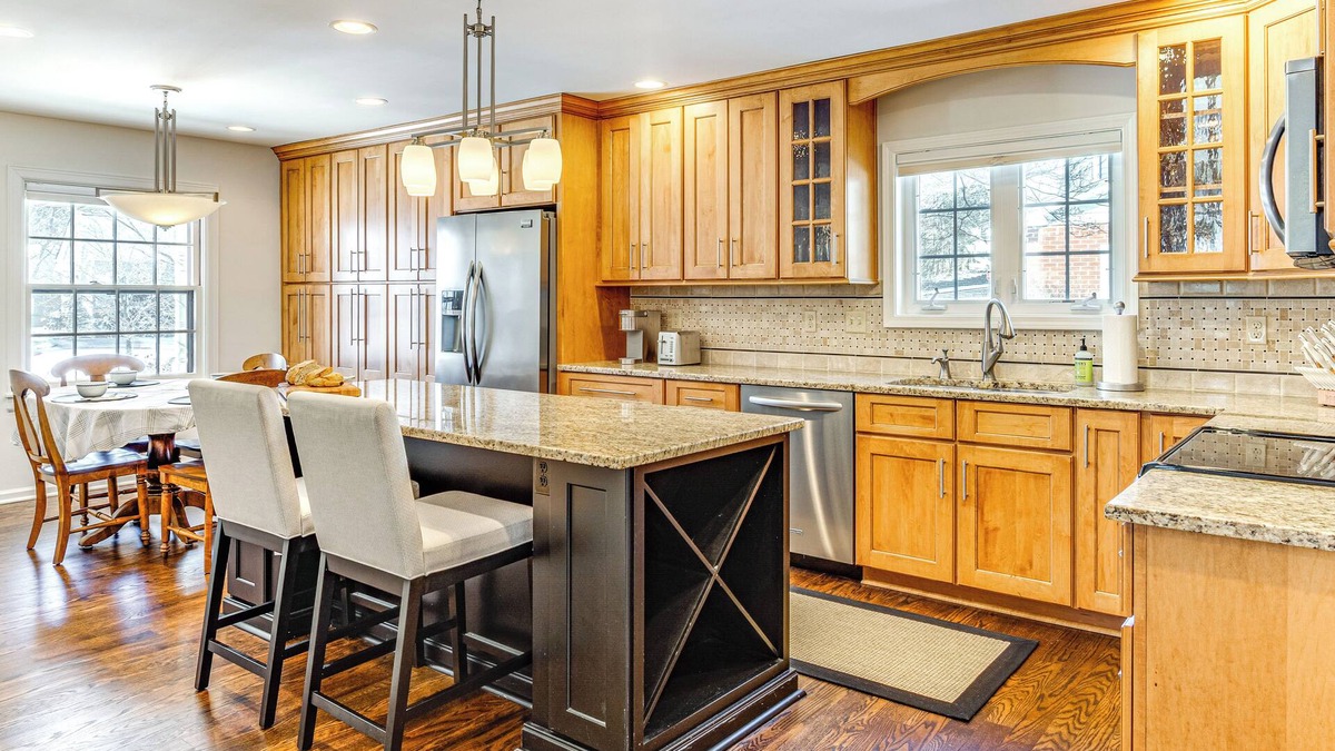 Zionsville House | Walk to Main St & Parks: Zionsville Village Home