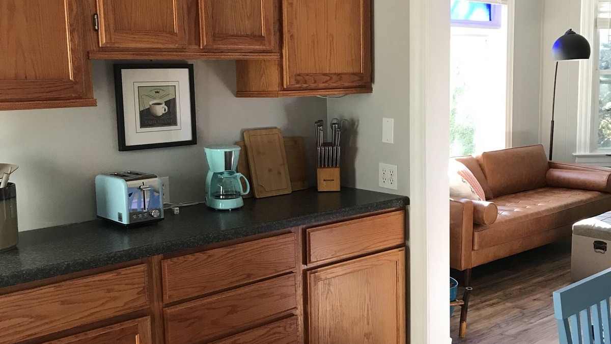 Port Washington Apartment | Walk to Marina, Beautiful 2BR/1Ba