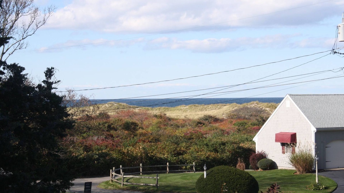 Dennis House | Walk to Mayflower Beach!