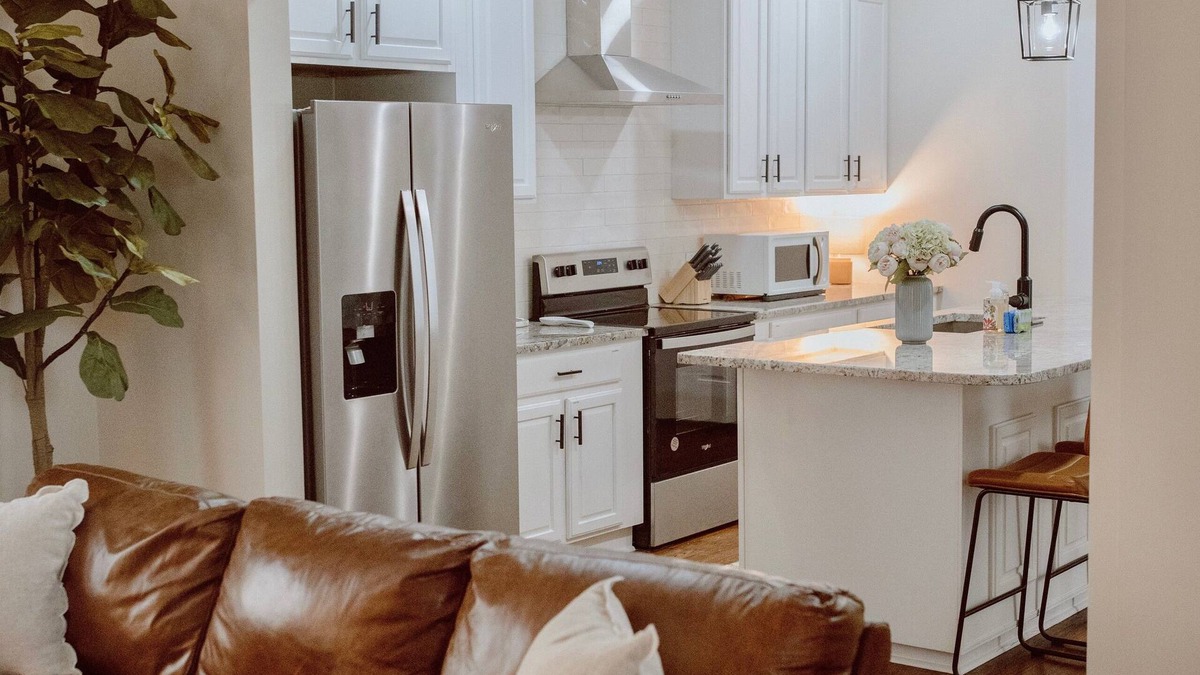 Downtown Historic District House | Walk to Night of Lights, Pets OK + Free Parking, Historic District Retreat