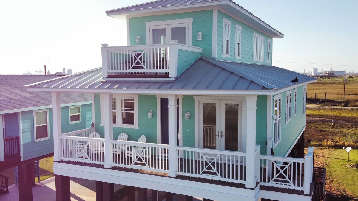 Surfside Beach House | Walk to Ocean: Home w/Deck in Surfside Beach!