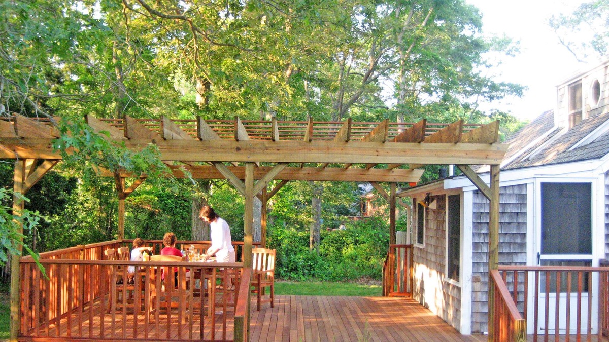 North Falmouth House | Walk to Old Silver Beach, Central A/C. Heavenly!