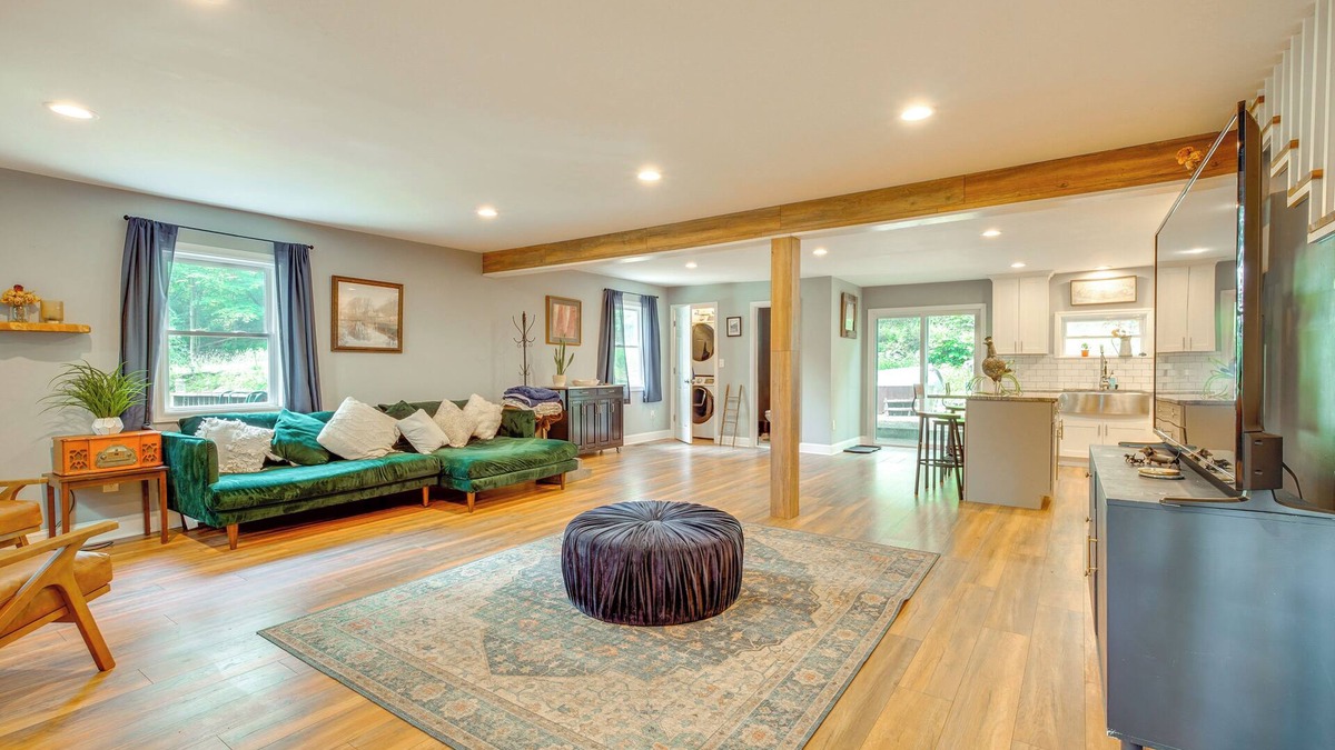 Putnam Lake House | Walk to Putnam Lake: Updated Home w/Deck