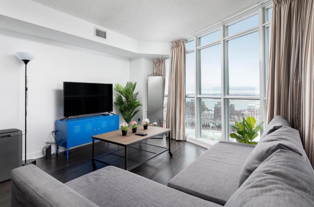 CityPlace Apartment | Walk To Rogers, Scotia Arena, CN Tower