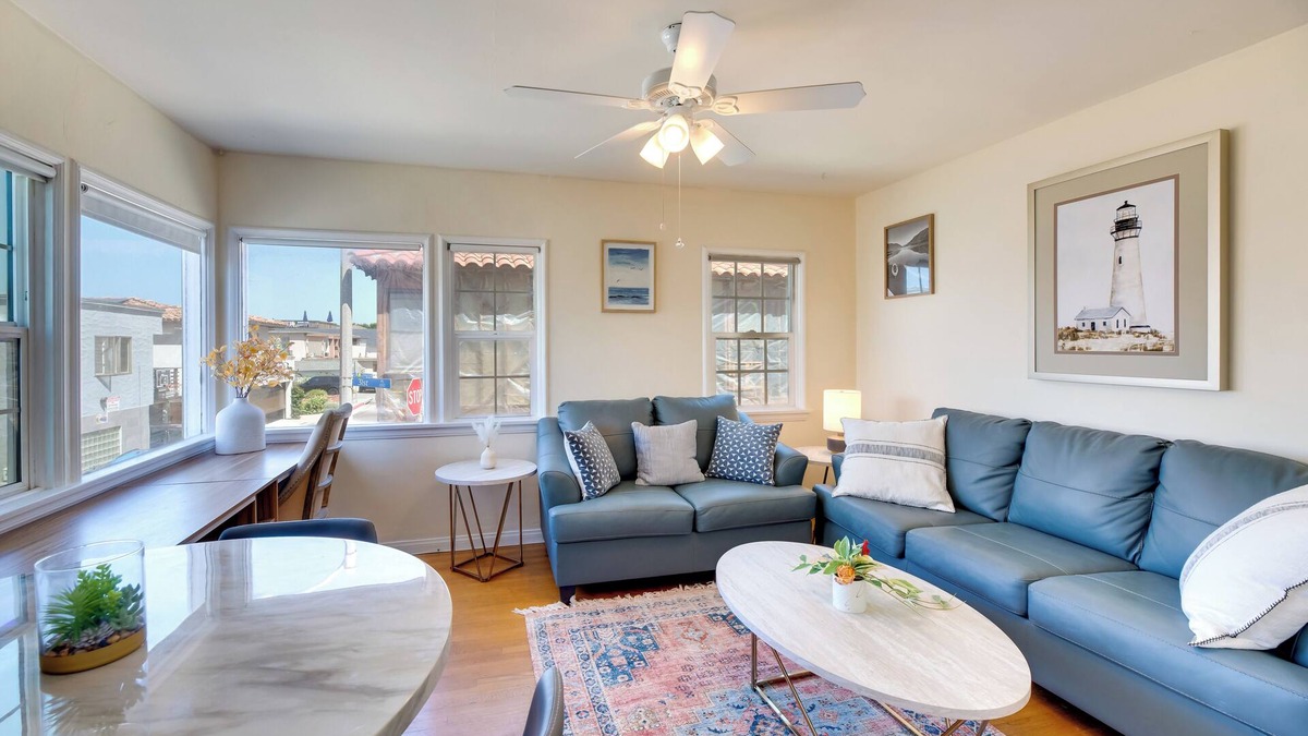 Tree Section Apartment | Walk to Sand & Surf - Bright Manhattan Beach Apt!