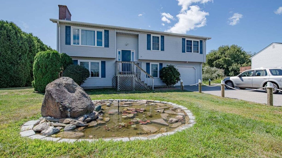 Eastward Look House | Walk to Scarborough, Central AC, 5 Bedroom, pet friendly