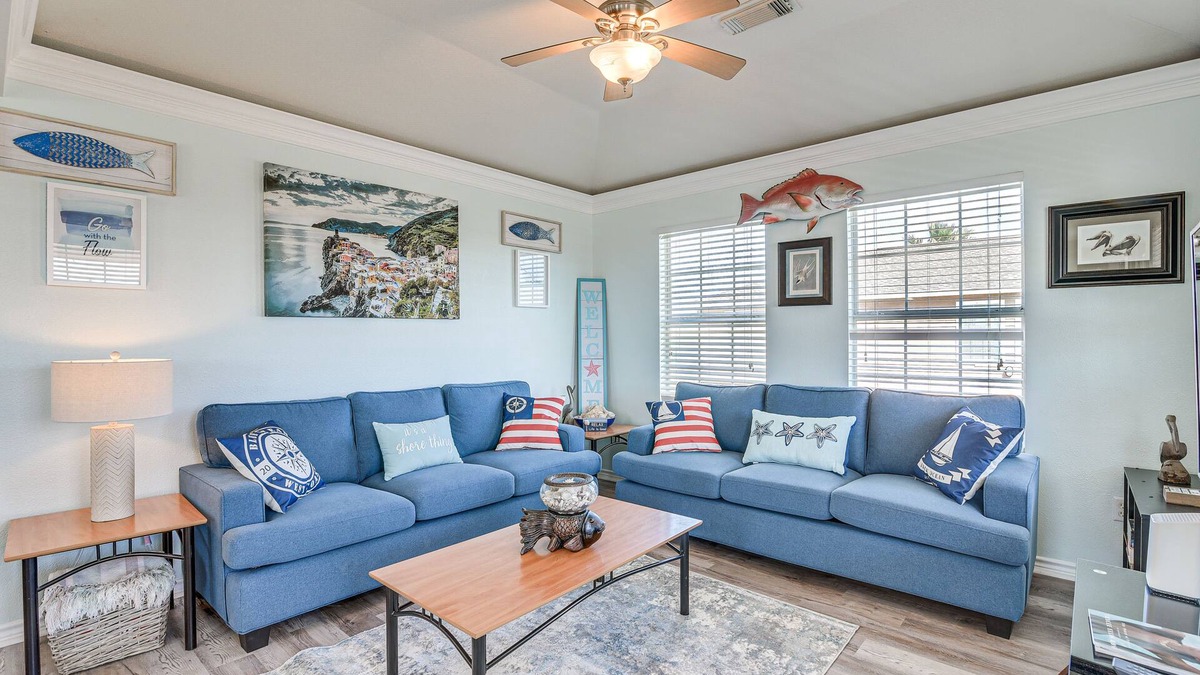 Surfside Beach House | Walk to Shore: Surfside Beach Home w/Balcony!