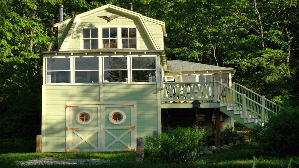 Owls Head Cottage | Walk to the Beach Cottage. Shared private beach 4 minute walk.