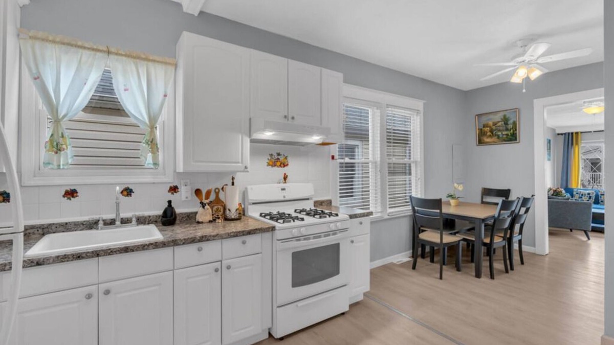 Keansburg House | Walk to the Beach from this Beautiful Beach Cottage!
