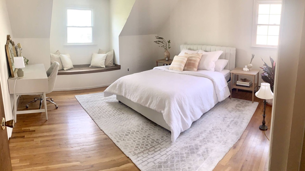 Baiting Hollow Cottage | Walk to the beach from this 4-bedroom cottage in the North Fork