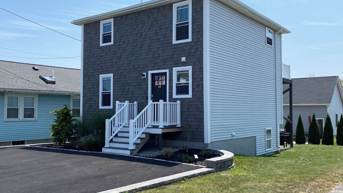 Narragansett House | Walk to the Beach! Scarborough - Narragansett