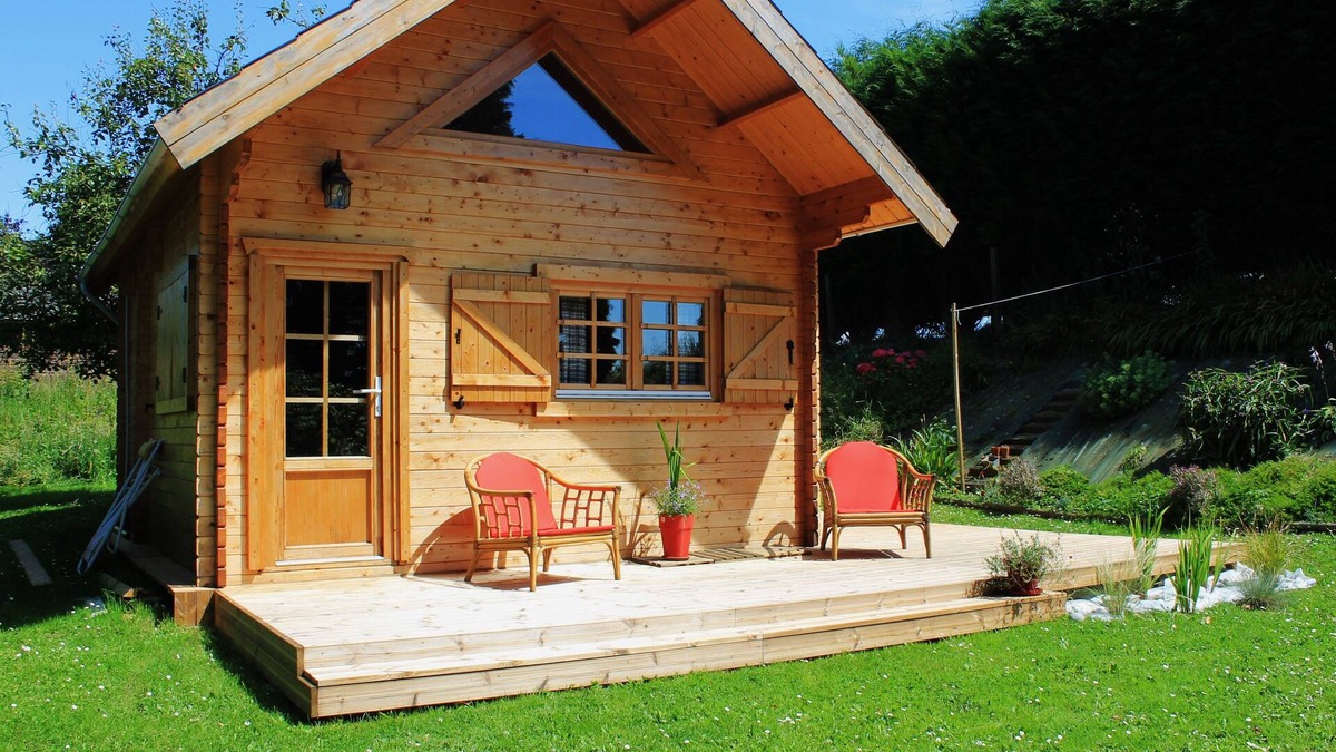Le Tilleul Ski Chalet | Walk to the famous cliffs of Etretat