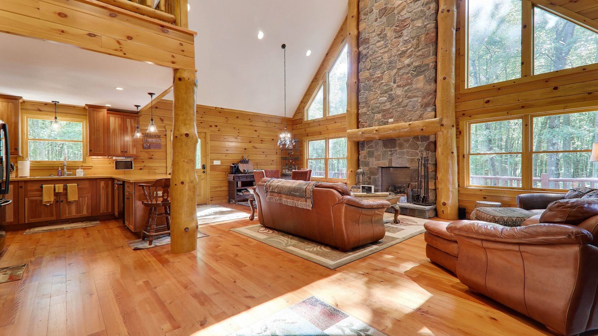 Blakeslee Cabin | Walk to the Pocono Raceway From a Custom Log Cabin