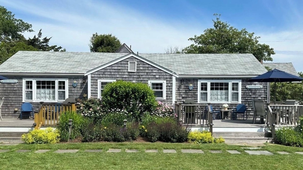 Nantucket Town Cottage | Walk to Town! Bike or Bus to Beach! Charming Cottage on Quiet, Private Lane