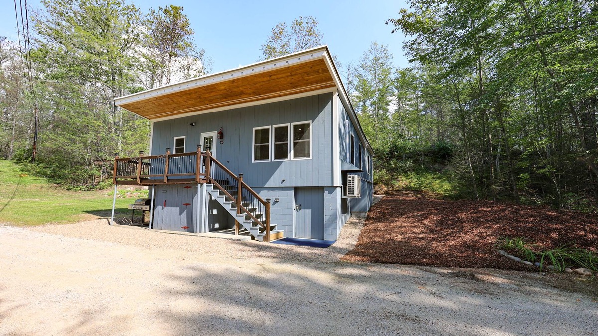 North Conway House | Walk to Village, Restaurants, Shops and Recreation