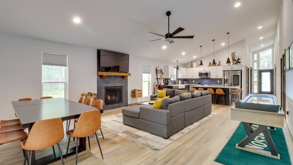 Lake Harmony House | Walk to Water Park: Split-Rock Resort Home w/Deck